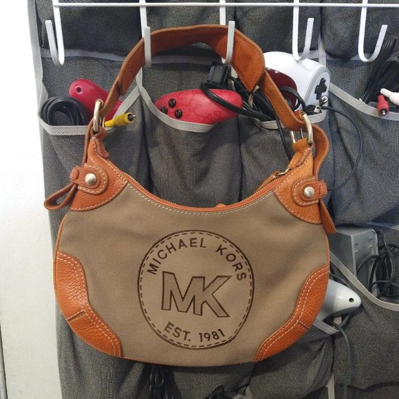 MICHAEL Michael Kors Handbags - Michael Michael Kors Small Purse